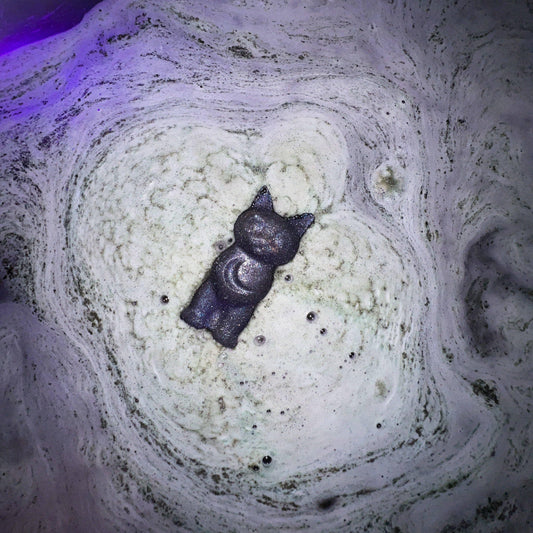 Lunar Kitty Bath Bomb